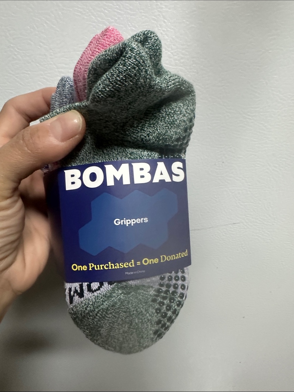 Bombas Grippers youth calf/crew socks
